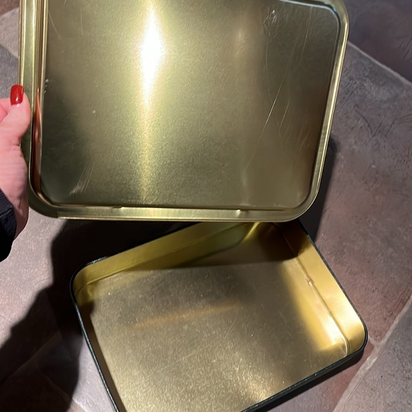 Terry Redlin Christmas tin 12” x 9” cookie tin empty - Picture 8 of 9